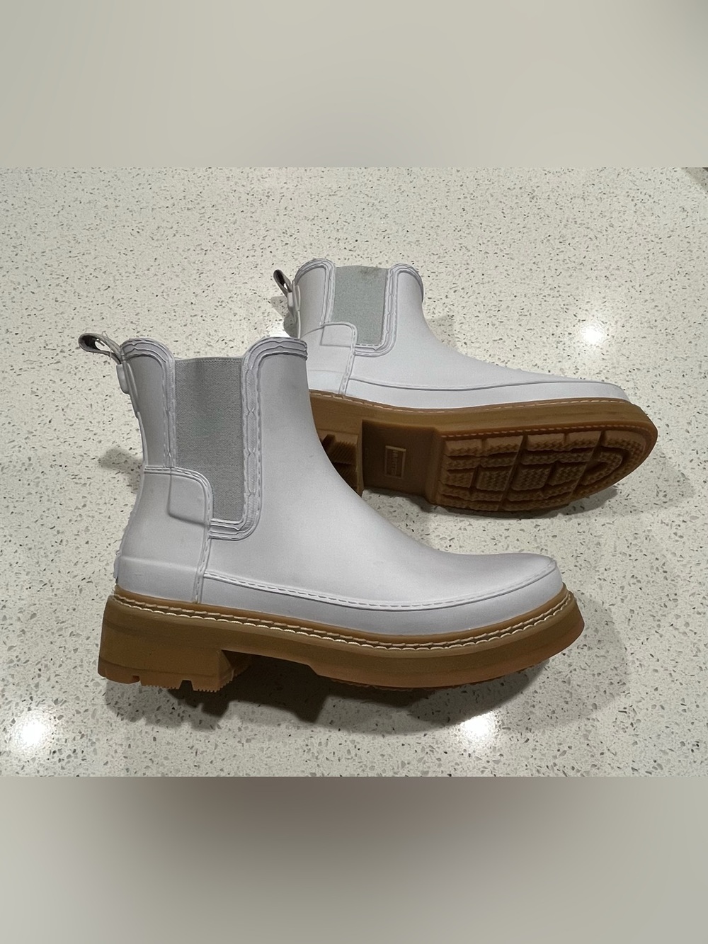 Hunter Women's Chelsea Rain Boots Refined Stitch Detail, Size 8 US White
